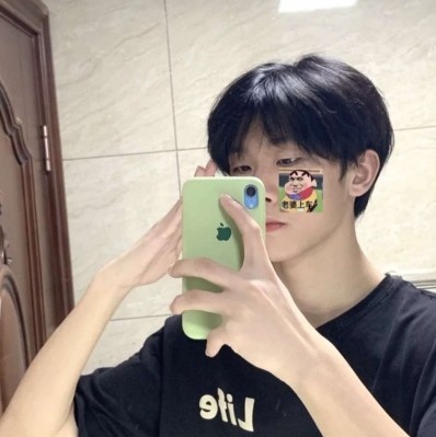 初中男生为啥有QQ小号八成是在偷摸做这3件事贼准